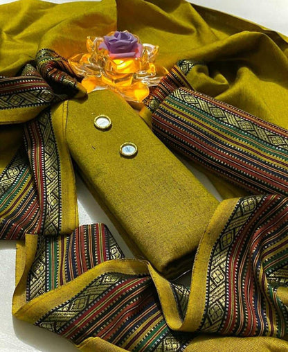 Susi Plain with Zari Patti & Jacquard Tarzari